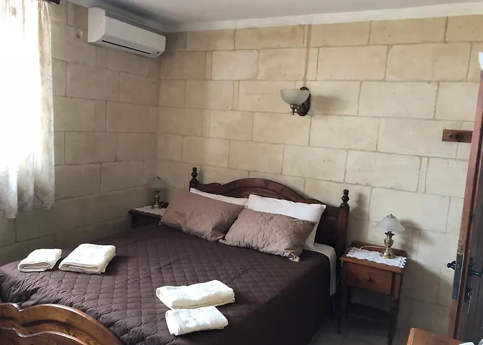 La Fenice By Giancarlo Konukevi *